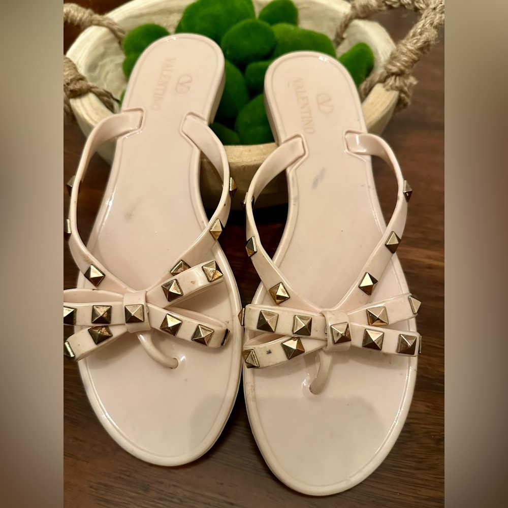 Valentine flip flops size 38